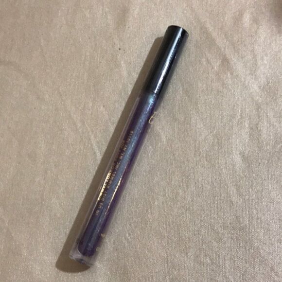 Rimmel Edition Holo Metallic Lip Alloy Tortured Tourmaline - Picture 5 of 5